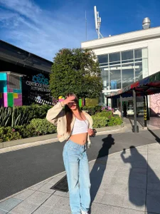 CamilleBlair_ The queen is here 👑 slika 5