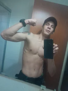 guy od crixus11111  4 snímek