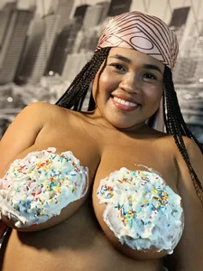 PlacerTallaXXX Chantilly cream on my breasts 🧁🧁 Poză 6