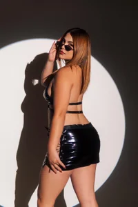 Caroline_Laurent_ Sexiness , hotness , and those for you🔥🔥 slika 6