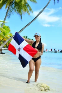 RD 🇩🇴 de LITTLE-NESSA  2 photos
