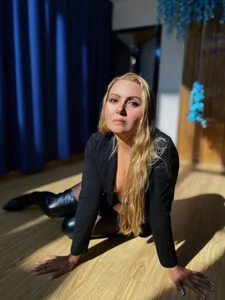 rose_meyer YOUR SEXY BUSINESS 🖤 Foto 5