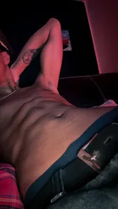 Jonathan de Jonathan_Guzman_  8 photos