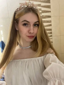 Lost_But_Pretty Public Pic 4
