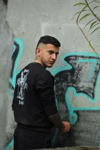 nico_rivera: 🖤 ( 5 фото)