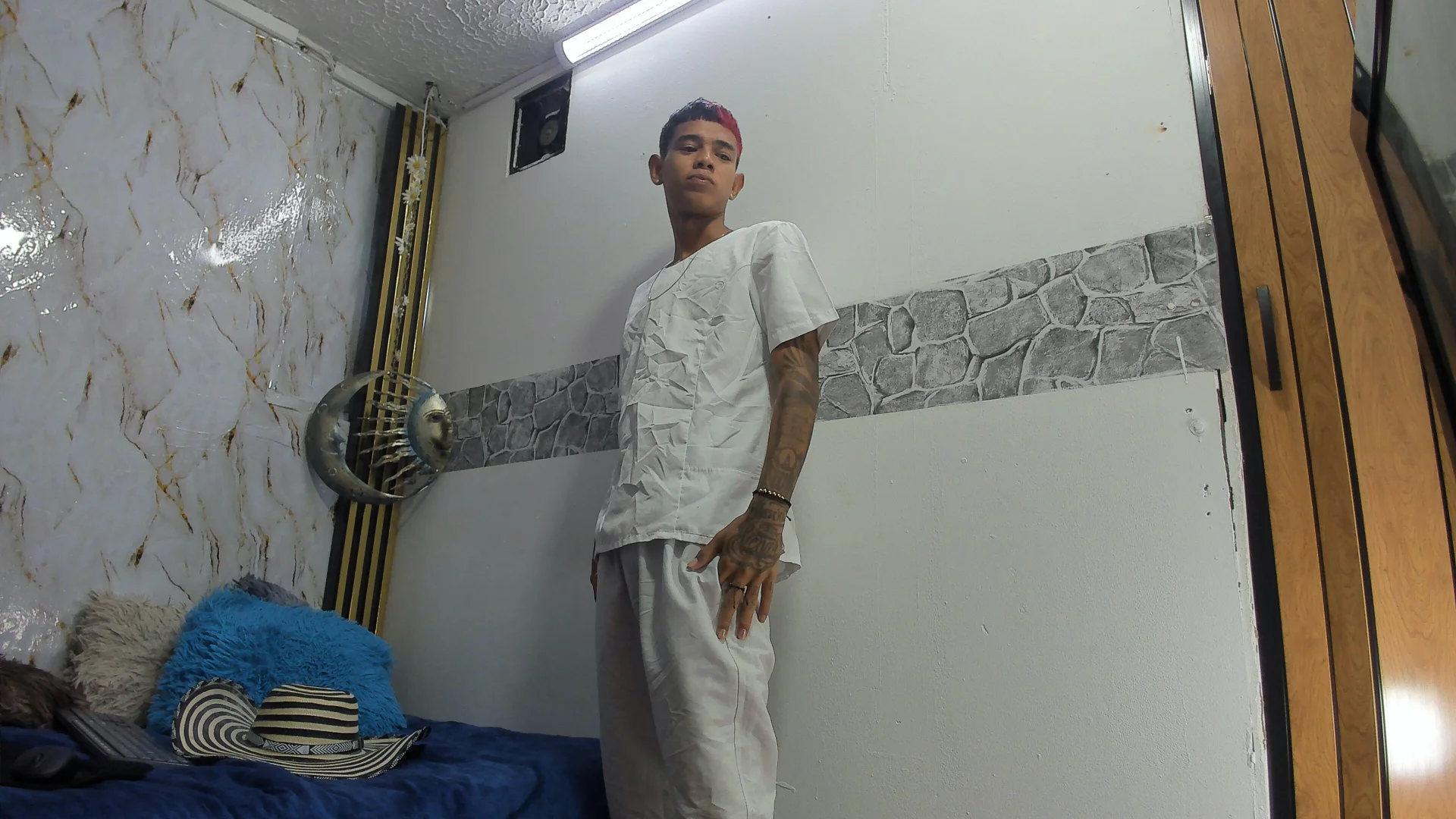 cute_boy_angelx18 I will be your doctor to take care of you зображення 3
