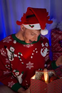 andrewxbi FELIZ NAVIDAD 2025  8টি ছবি