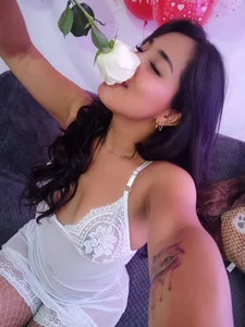 KAROLIVONNE Happy Valentine's Day Pic 5