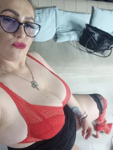 AvaSquirtMilf only for my slaves eyes ;* Immagine  2