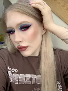 kessy_blondy my make up Pic 2