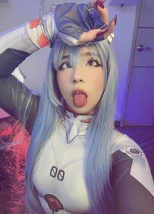EmilyMiller_ Rei 💙 Foto 3