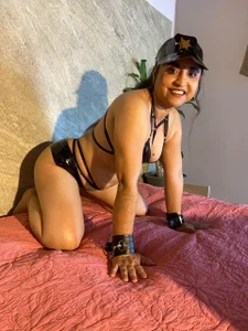 Yaya____11 I'm the law and u take my orders Pic 8