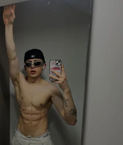 strongManLatino steve Pic 4