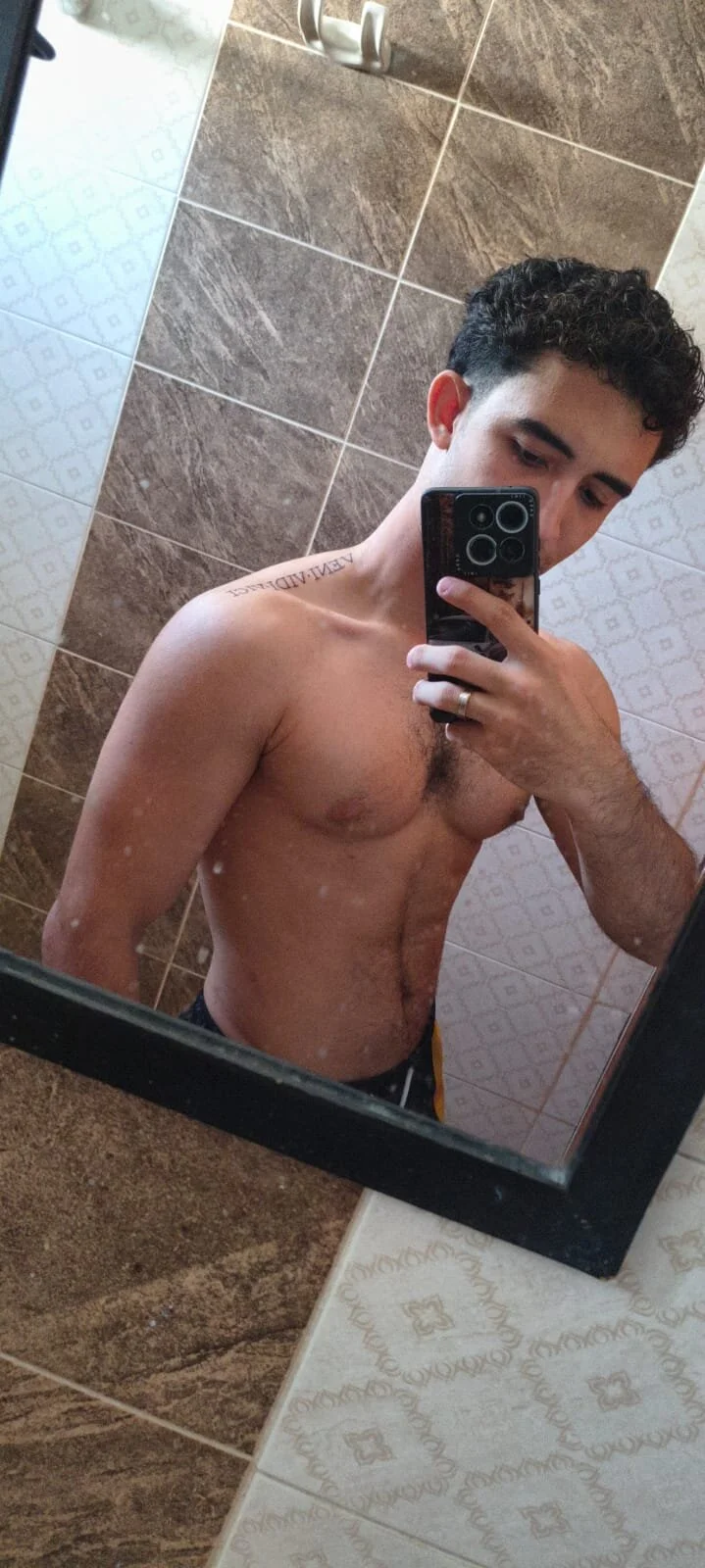 caius_bigcock1 adlı kullanıcının viral fotoğrafları:  727