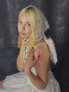 mollyy_snow angel   ✨ Pic 4