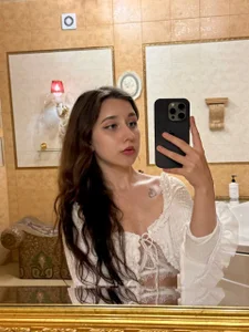 Public od Eva_Maller  2 snímek