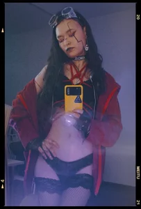 Zdjęcia Emily_Strikeee cyberpunk:  2