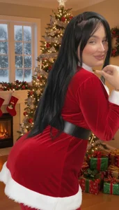 PaolaBoobs29 kullanıcısının Merry Christmas and Happy New Year 2026 albümü -  fotoğraf