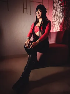 EmmaEbony_ Public  6টি ছবি