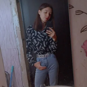 NikiMazzoPublic Bild 3