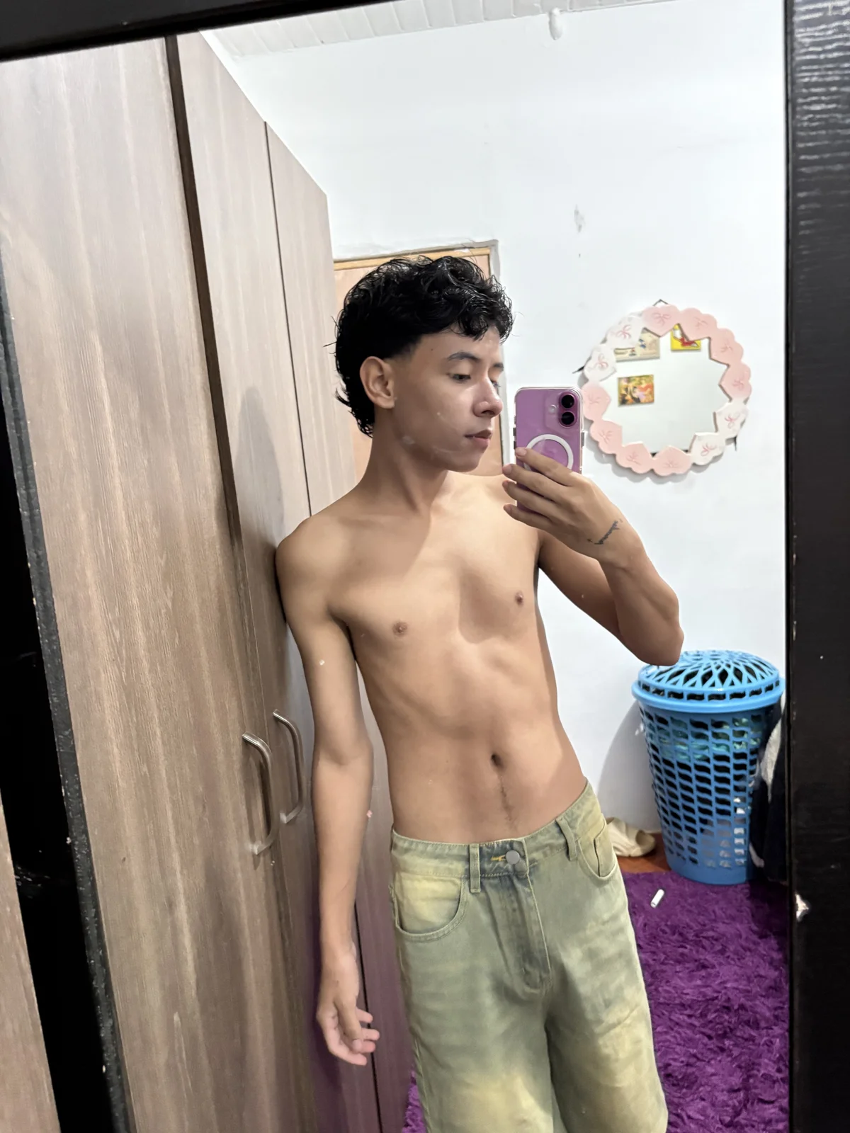 Трендове зображення  6311 adams_bobby