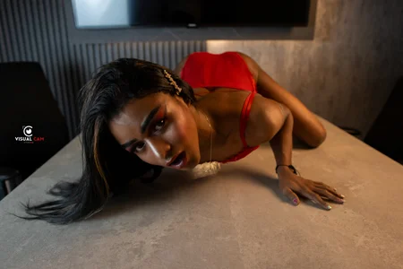 Karly_coffe I love the red 🌹 Foto 3