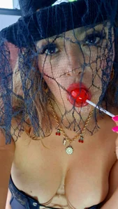 Halloween od lauramcdowell1  3 snímek