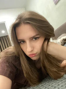 I haven't posted any selfies in a long time de AliceAtkins  2 Imagens
