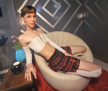 Stefany_PiInk Public Pic