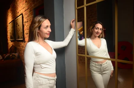 Emma_Rosess ❤️ টি ছবি