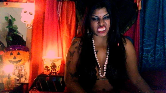 RoyalIndianCreamPuff1 angry at halloween Immagine 