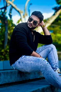 Andrew_Brown seductive for you Pic 7