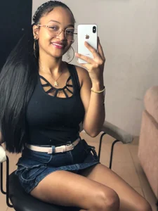 ScarletNoir4u Public Pic 4