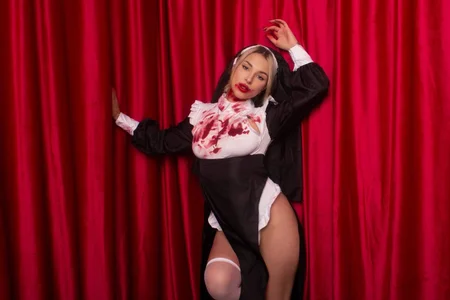 folinskayyya sexy nun) Pic 5