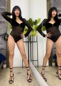 JennyyLee_ Public Pic 4