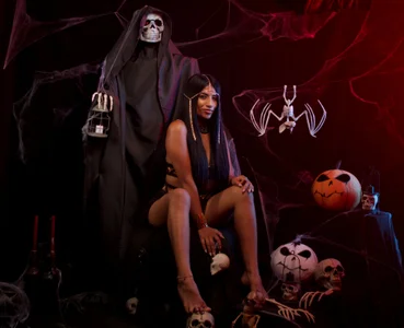 AntoniaRoss_ Halloween 2022 Pic 4