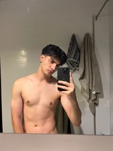 kyron__jobs sexy Immagine  3