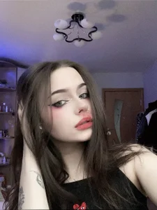 DiaBae Home vibes Pic 2