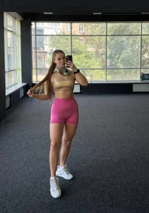 Mia_Luxes 🤸🧘‍♀️Sport is life 🤸🧘‍♀️ Gambar