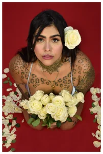 curvyliciousss red roses Immagine  6