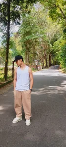 I like to enjoy nature and the mountains, and you? de ADAM_HOT  2 photos