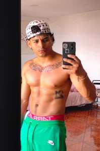 AndyHot__ Public зображення 4