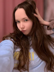 Velvet_Daisy 💙 Cozy Morning Tease Pic