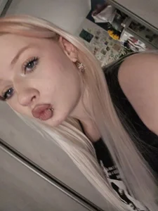 MariYourshawme and omly me Bild 3