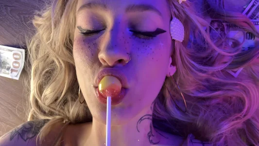 skyewavy Public Pic 2