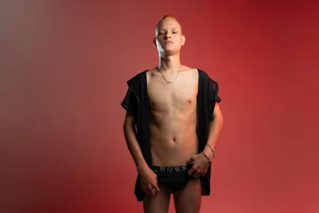LoganHudsson Public Billede 3