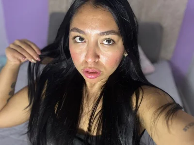 marywhitee__ I love dressing in black Pic