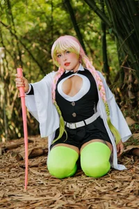 may_aceros: Mitsuri kanroji ( 4 фото)