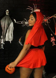 chantall_smith Sexy Little Red Riding Hood👻🔥 Foto 4