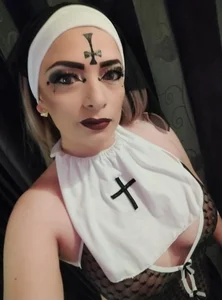 Jeanineescott disguised as a sexy and diabolical nun Pic